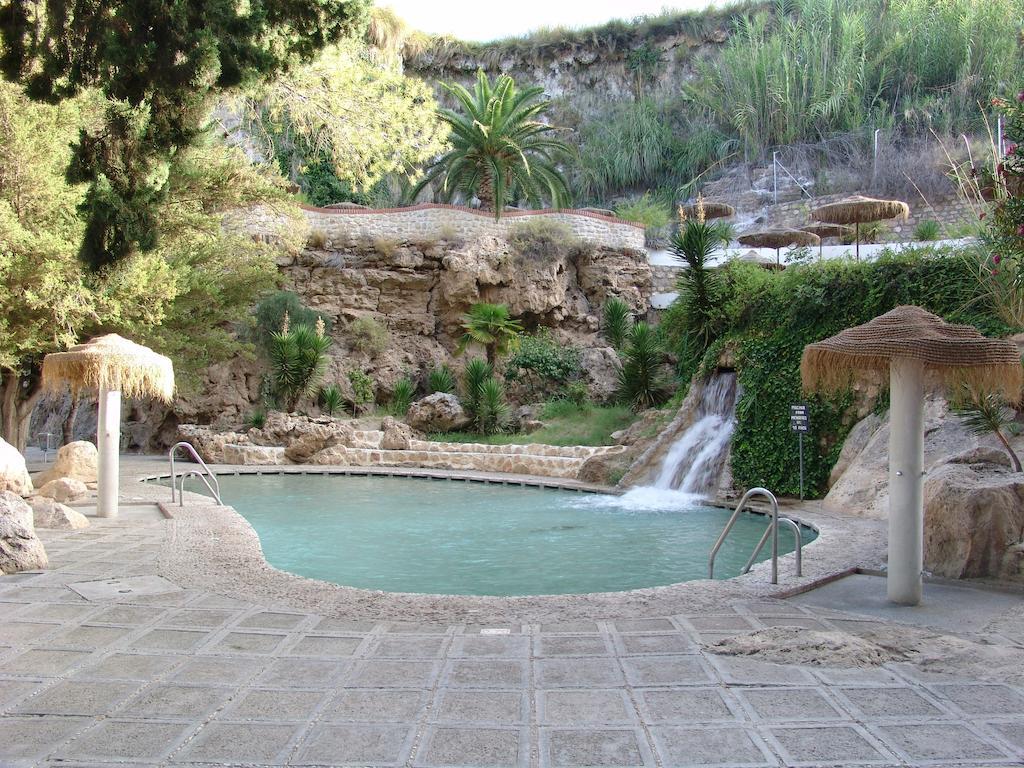 Balneario De Alicun De Las Torres Villanueva de las Torres Exterior photo