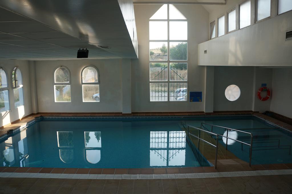 Balneario De Alicun De Las Torres Villanueva de las Torres Exterior photo